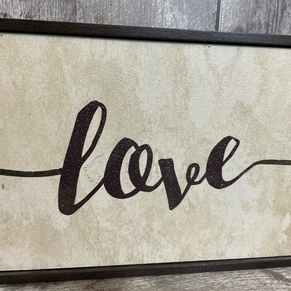 “Love” written in an Arrow Hanging Wall Sign - Picture 2 of 8